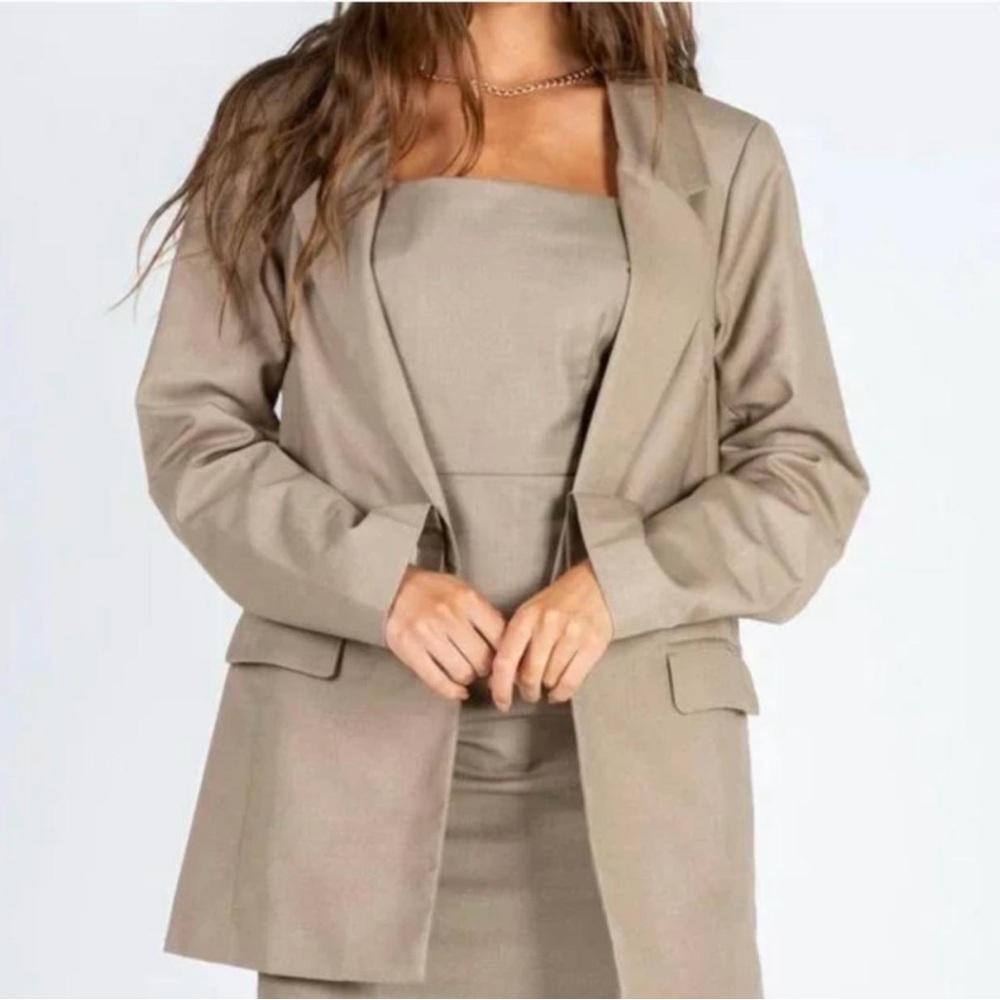 Lioness Tan Blazer